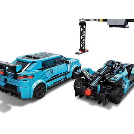 LEGO 76898 Formula E Panasonic Jaguar Racing GEN2 car & Jaguar I-PACE Speed Racer