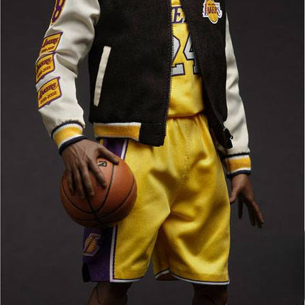 Kolekcja NBA Real Masterpiece Figurka 1/6 Kobe Bryant (Black Mamba) 33cm