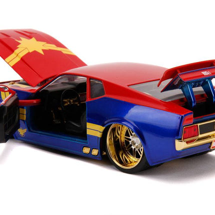 Ford Mustang Mach 1 1973 Diecast 1/24 Captain Marvel Hollywood Rides